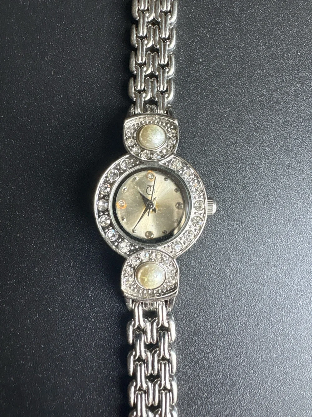 Silver-Tone Women's Watch with Pearl Accents measurements shown non running